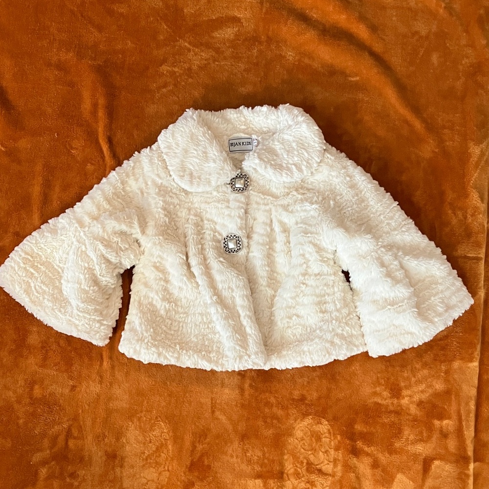 Small size 4 Bijan Kids Cream Faux Fur Coat fuzzy dressy coat with buttons